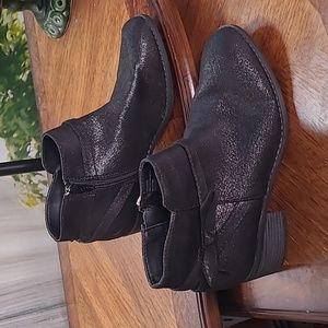 Cat & Jack Girl size 5 metallic sparkly glitter black ankle bootie shoe side zip